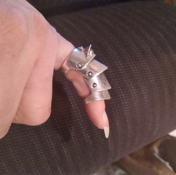 - Vivienne Westwood Knuckleduster Ring - Picture 2 of 6